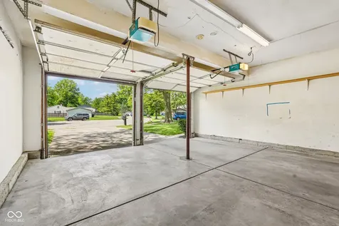 8431 Duncaster Court Indianapolis IN 46256