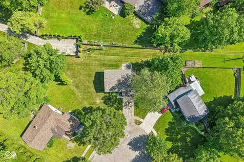 8431 Duncaster Court Indianapolis IN 46256