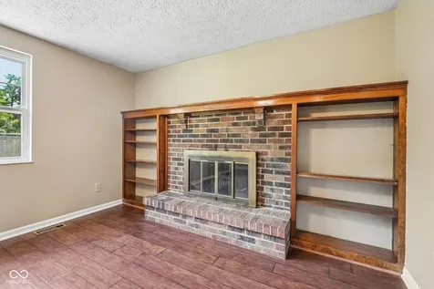 8431 Duncaster Court Indianapolis IN 46256