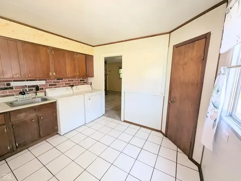 472 Carol Drive Greenwood IN 46143