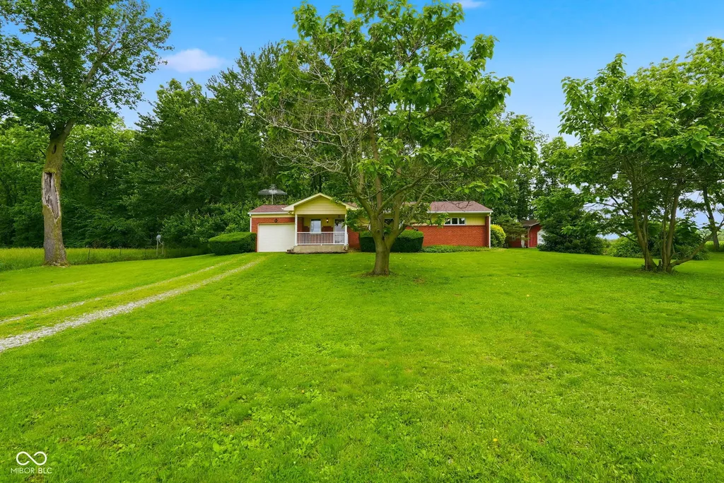 10942 S County Road 0 Clayton IN 46118