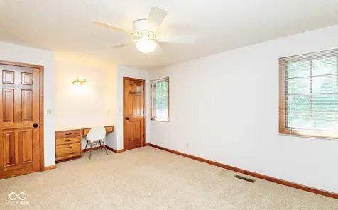 285 Plum Court Columbus IN 47201