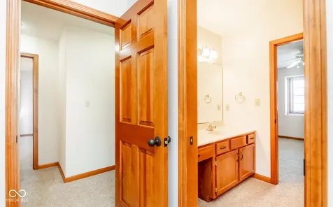 285 Plum Court Columbus IN 47201