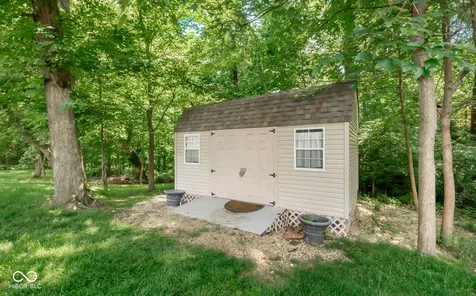 285 Plum Court Columbus IN 47201