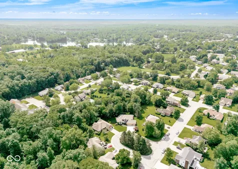 285 Plum Court Columbus IN 47201