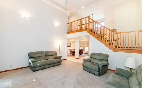 285 Plum Court Columbus IN 47201