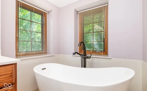 285 Plum Court Columbus IN 47201