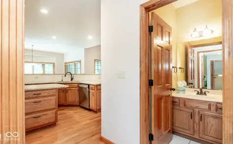 285 Plum Court Columbus IN 47201