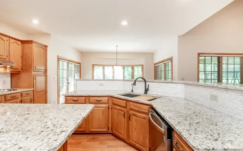 285 Plum Court Columbus IN 47201