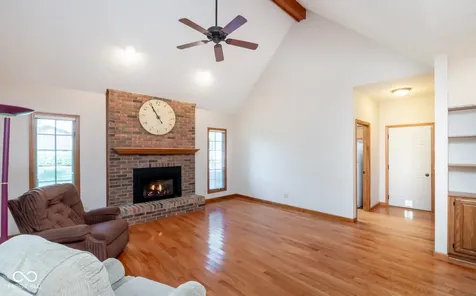 285 Plum Court Columbus IN 47201