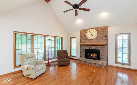 285 Plum Court Columbus IN 47201
