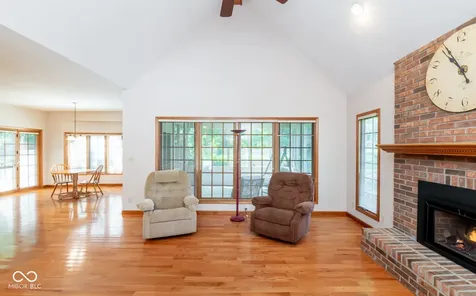 285 Plum Court Columbus IN 47201
