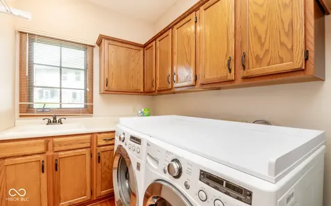 285 Plum Court Columbus IN 47201