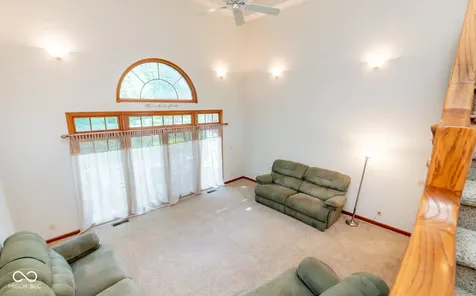 285 Plum Court Columbus IN 47201