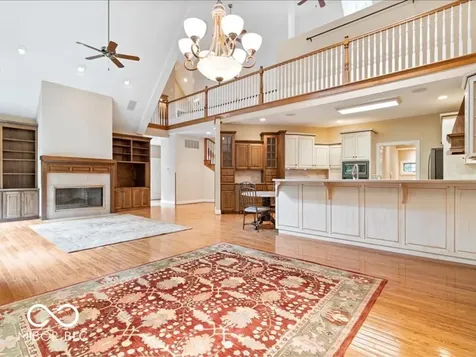 812 Woodcrest Way Anderson IN 46012