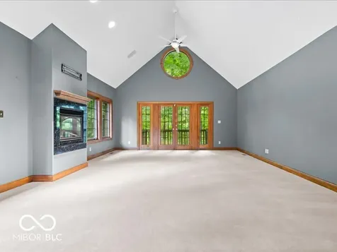 812 Woodcrest Way Anderson IN 46012