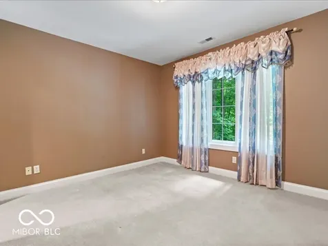 812 Woodcrest Way Anderson IN 46012