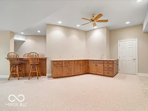 812 Woodcrest Way Anderson IN 46012