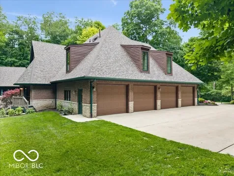812 Woodcrest Way Anderson IN 46012