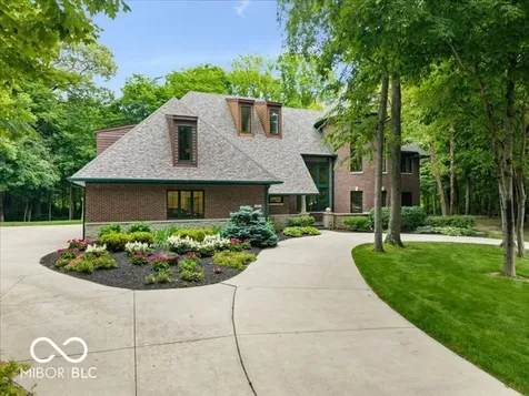 812 Woodcrest Way Anderson IN 46012