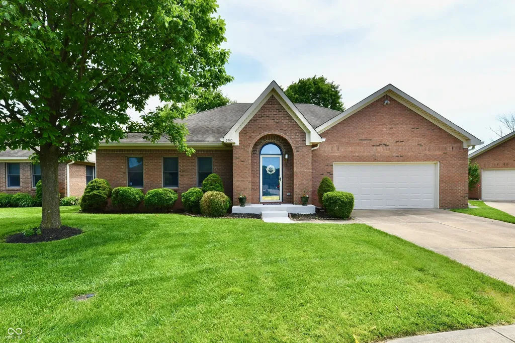5705 Kensington Way S Plainfield IN 46168