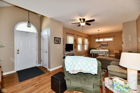 5705 Kensington Way S Plainfield IN 46168
