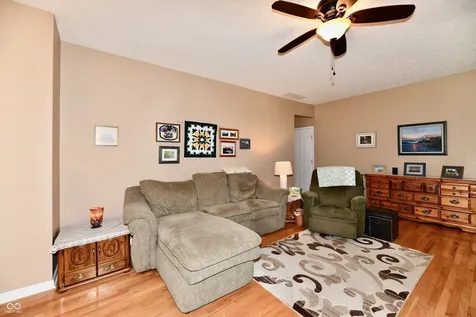 5705 Kensington Way S Plainfield IN 46168