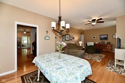 5705 Kensington Way S Plainfield IN 46168