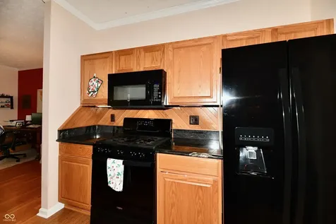 5705 Kensington Way S Plainfield IN 46168