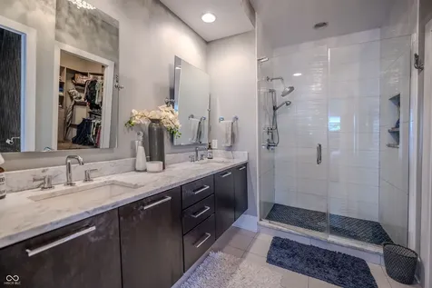 9681 Marina Village Drive Indianapolis IN 46256