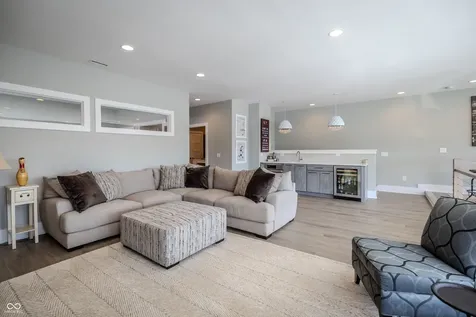 9681 Marina Village Drive Indianapolis IN 46256