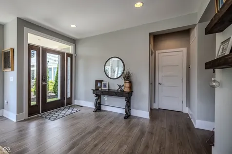 9681 Marina Village Drive Indianapolis IN 46256