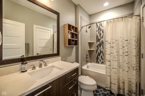 9681 Marina Village Drive Indianapolis IN 46256