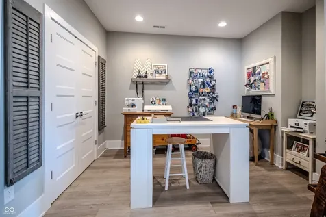 9681 Marina Village Drive Indianapolis IN 46256
