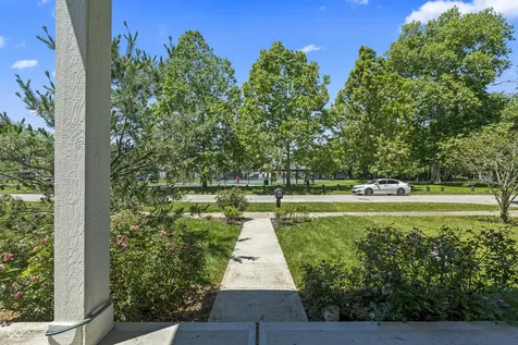 833 Birch Avenue Indianapolis IN 46221