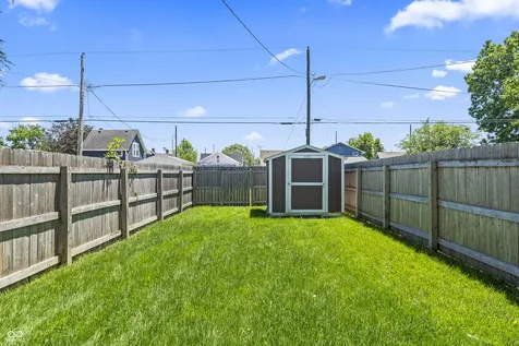 833 Birch Avenue Indianapolis IN 46221