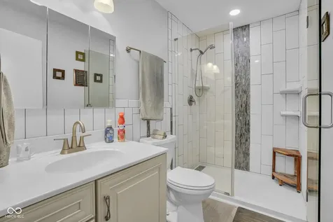 806 W Walnut Drive Rockville IN 47872
