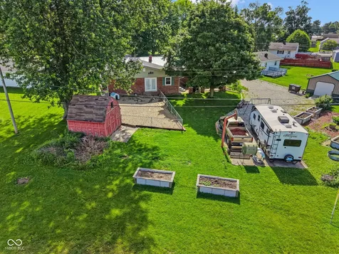 806 W Walnut Drive Rockville IN 47872