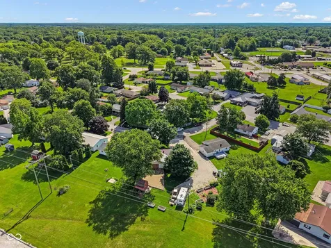 806 W Walnut Drive Rockville IN 47872