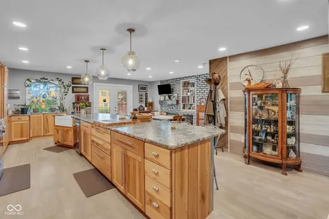 806 W Walnut Drive Rockville IN 47872