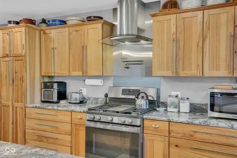 806 W Walnut Drive Rockville IN 47872