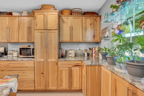 806 W Walnut Drive Rockville IN 47872