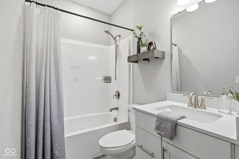 5228 Bayberry Court Whitestown IN 46075
