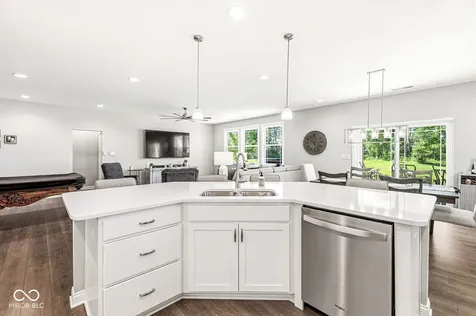 6167 Dugan Drive Whitestown IN 46075