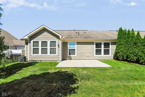 17207 Falkland Drive Westfield IN 46074