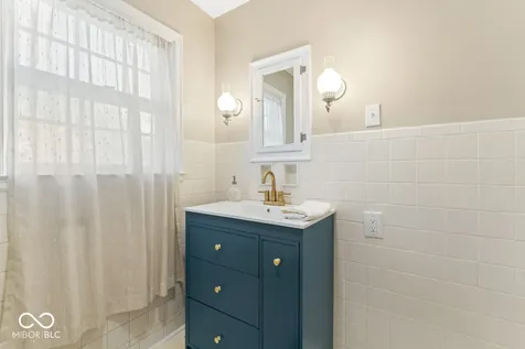 1725 Conner Street Noblesville IN 46060