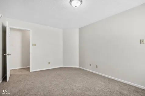 6666 Black Antler Circle Indianapolis IN 46217