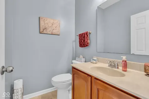 8284 Balmoral Lane Avon IN 46123