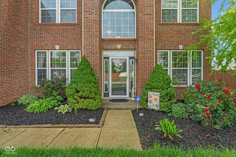 8284 Balmoral Lane Avon IN 46123