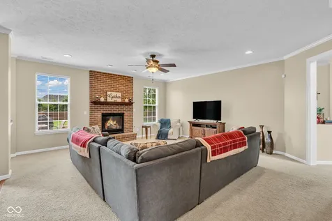 8284 Balmoral Lane Avon IN 46123